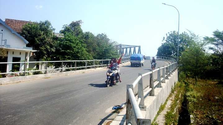 Misteri Jembatan Padangan – Kasiman, Yang Dihuni Siluman Naga