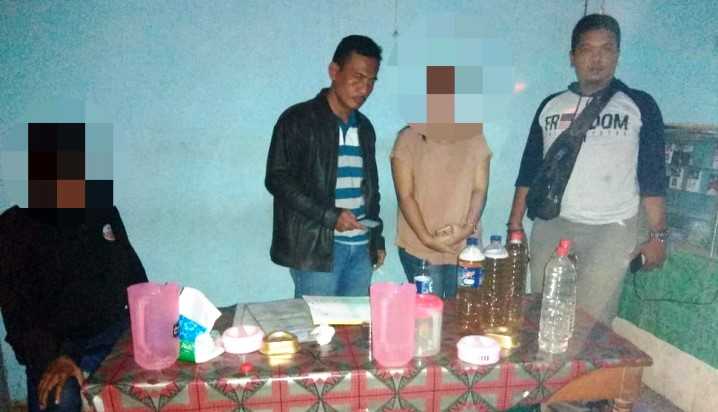 Sat Narkoba Polres Bojonegoro Amankan Miras dan Tindak Penjualnya, di Razia Cipkon Semeru 2018 10