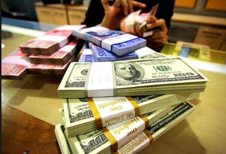 Kurs Dollar Semakin Menguat Rupiah Anjlok Sampai Rp 15.000 lebih Per 1 US Dollar