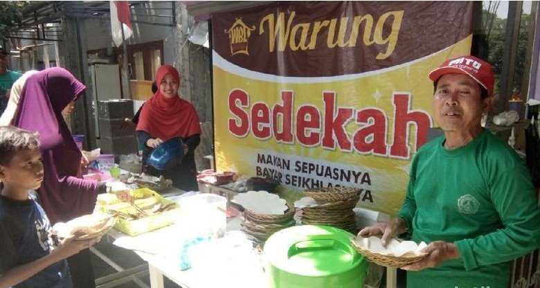 Warung Sedekah Di Lamongan Pembeli Bayar Suka Suka