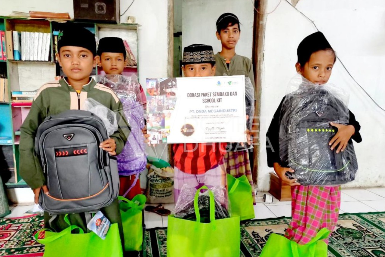 Anniversary Paguyuban Krapyak Ke-5, Pemuda Dusun Balongdowo, Karangdayu, Berbagi Paket Sembako Kepada Anak Yatim dan Dhu’afa