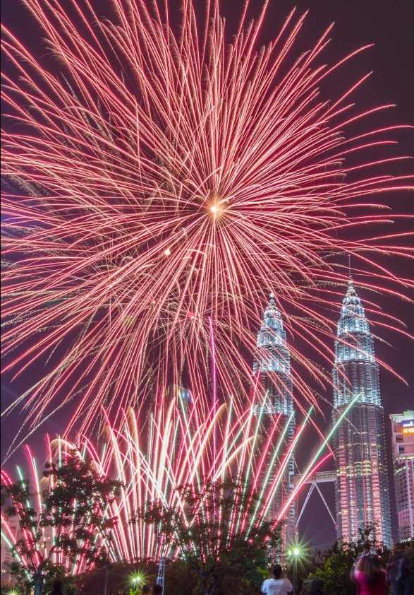 pesta kembang api di malaysia