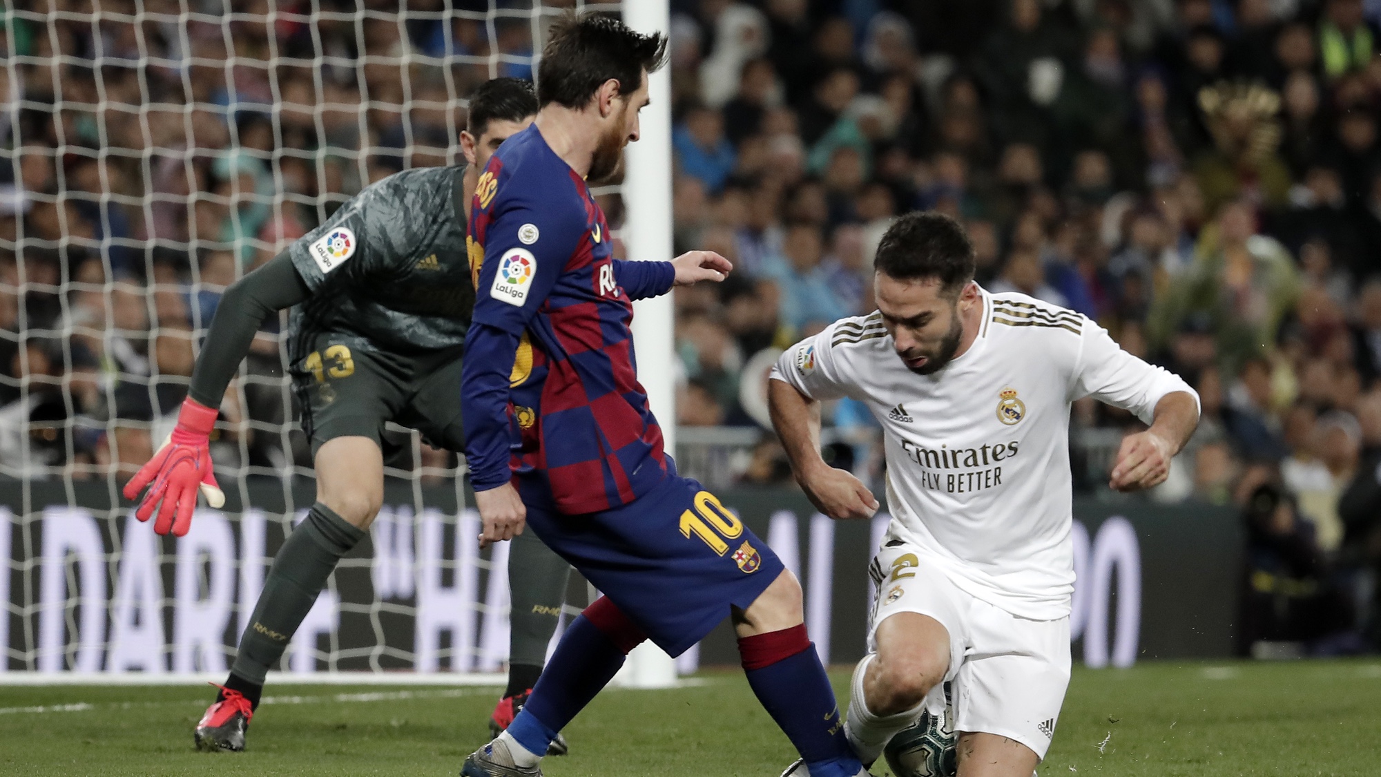 La Liga Real Madrid vs Barcelona Live Streaming 03.00 WIB Hari Ini