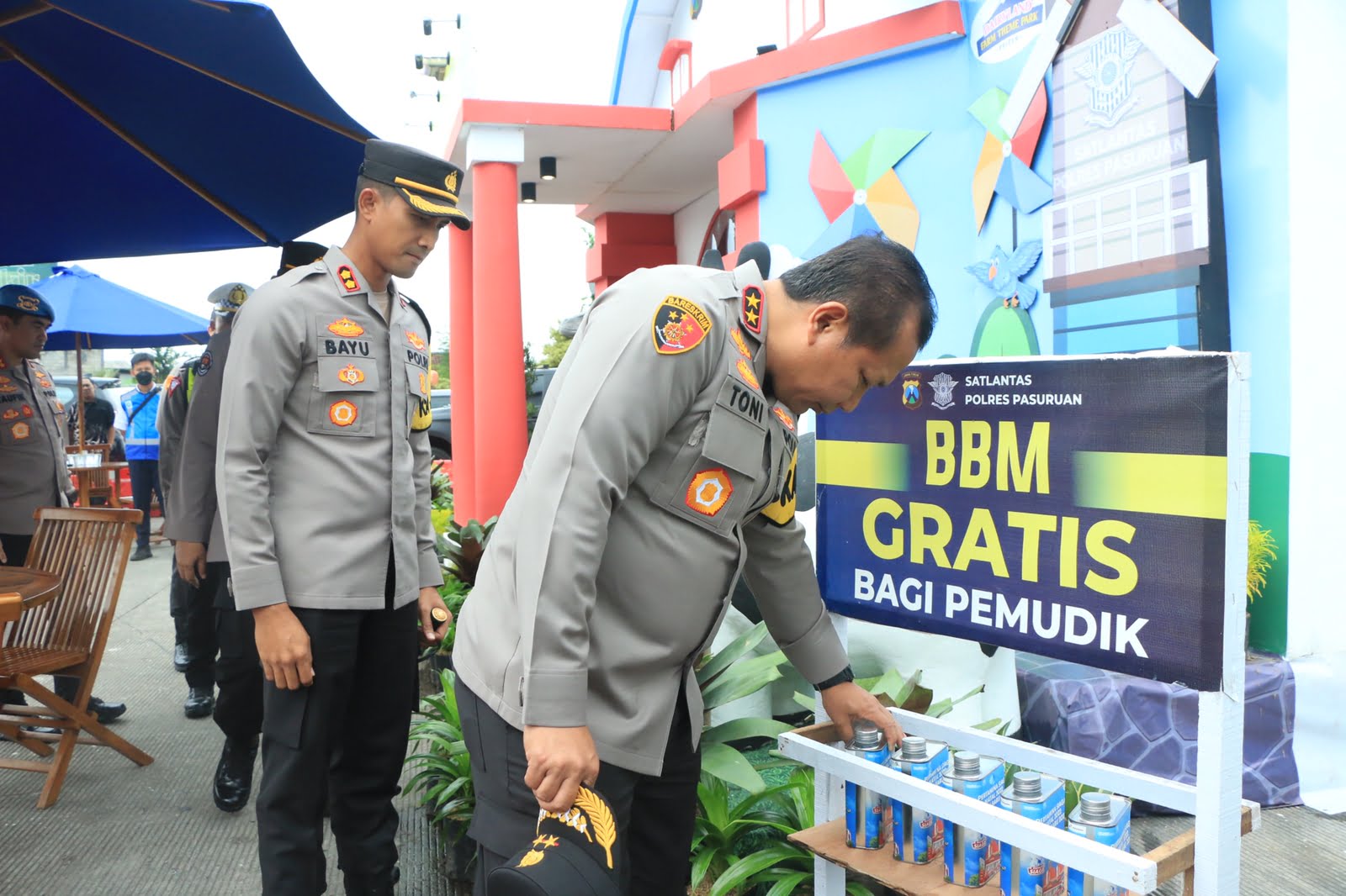 Libur Nataru, Kapolda Jatim Tinjau Pos Pelayanan Ops Lilin Semeru 2022