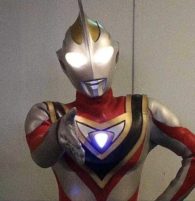 Terhibur dengan Kocaknya Stiker PP WA Ultraman Lucu