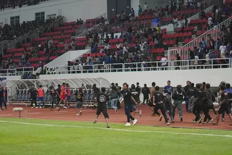 30 Orang Terlibat, Polisi Amankan Pelaku yang Menyebabkan Kericuhan Saat PSIS Semarang Hadapi PSS Sleman , Bola Terkini