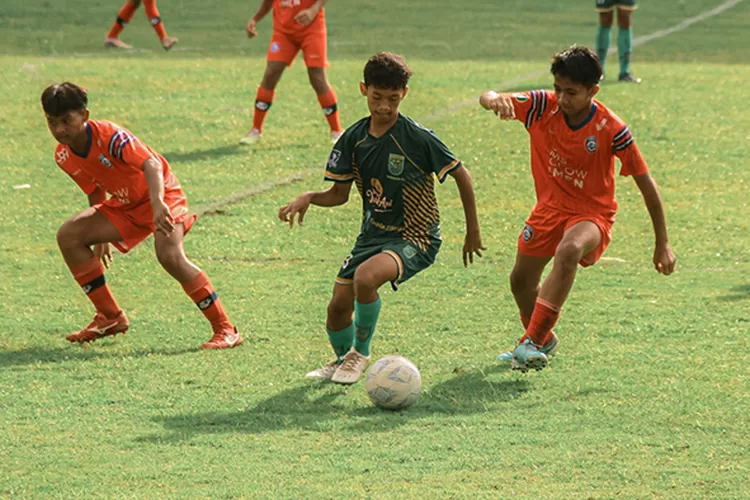 Persebaya U-13 dan U-15 Melaju ke Final Piala Soeratin Jawa Timur 2024 , Bola Terkini