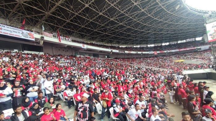 Konser Salam Metal, Penunjang Ganjar-Mahfud Padati Stadion Gelora Bung Karno