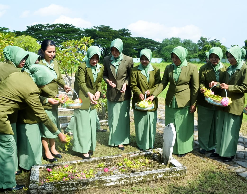 Makam pahlawan lokal Bojonegoro