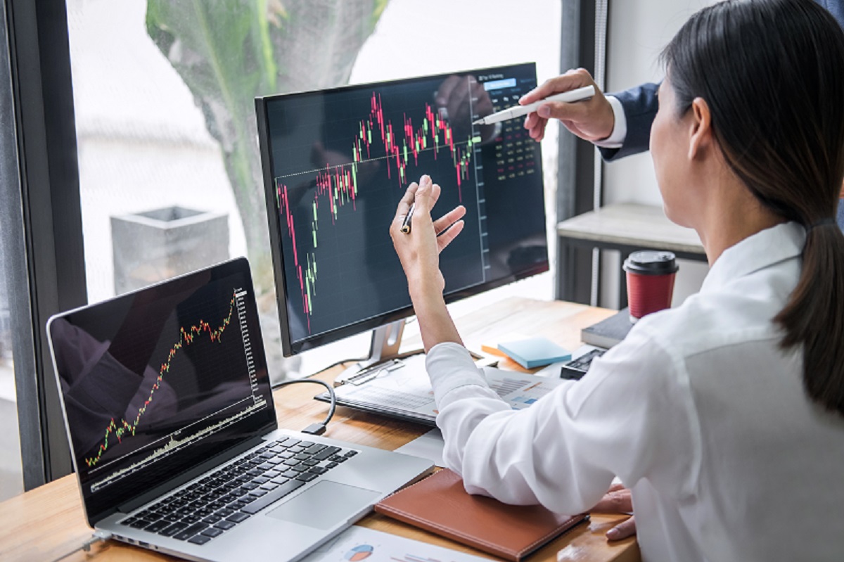 Panduan Lengkap Memulai Trading Saham: Dari Nol Hingga Mandiri