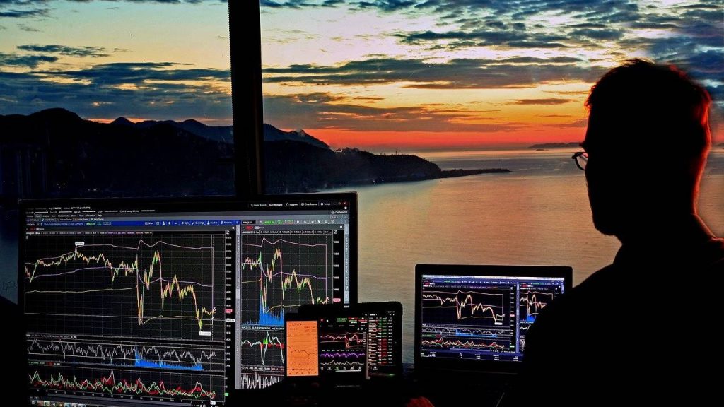 Trading Halt: Mengapa Perdagangan Saham Dihentikan Sementara?