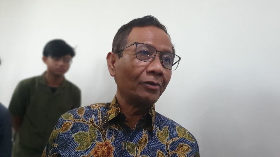Islah Bahrawi Bayangkan Mahfud MD Jadi Jaksa Agung: Budi Arie dan Silfester Mendadak Pingsan