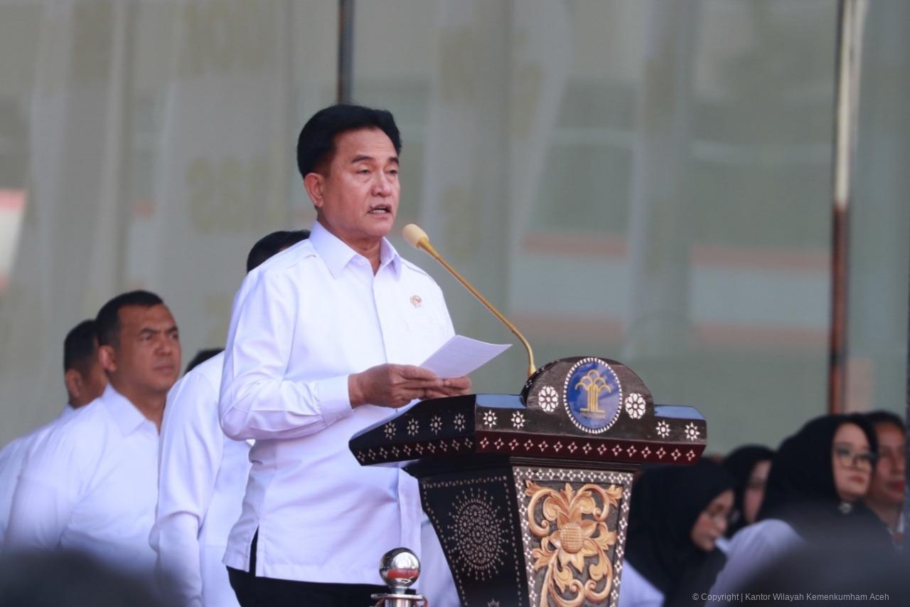 Pesan Menko Yusril untuk Aktivis yang Ditangkap: Lawan Lewat Hukum, Jangan Anarkis