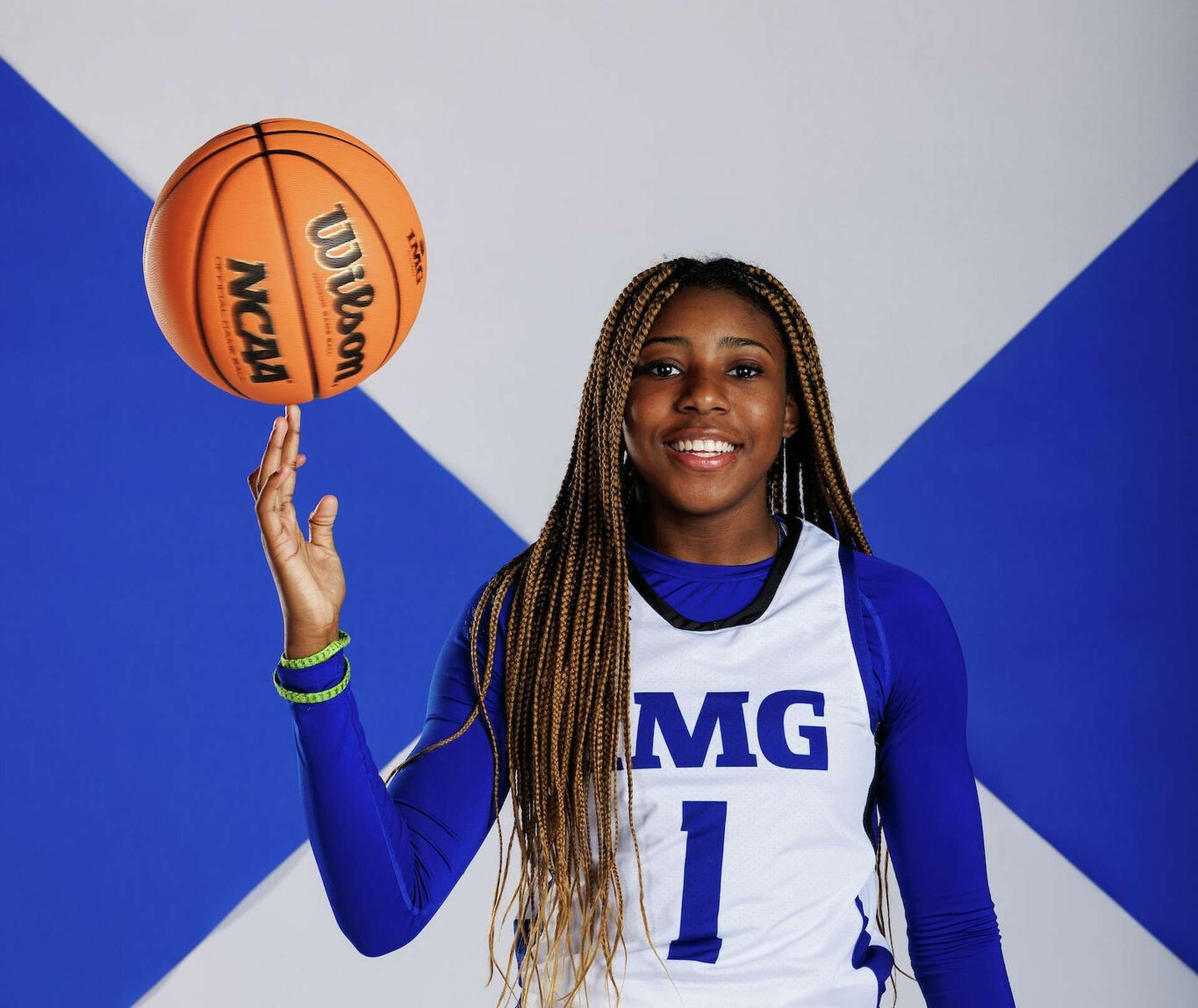 Elite Guard Junior County Commits to UConn, Bolstering 2026 Recruiting Class