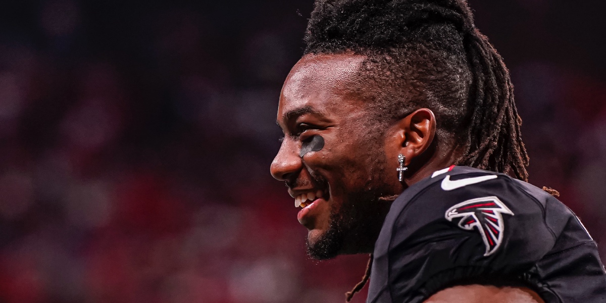 Is Bijan Robinson the NFL’s Best Player? Arguments For and Against the Falcons Star RB