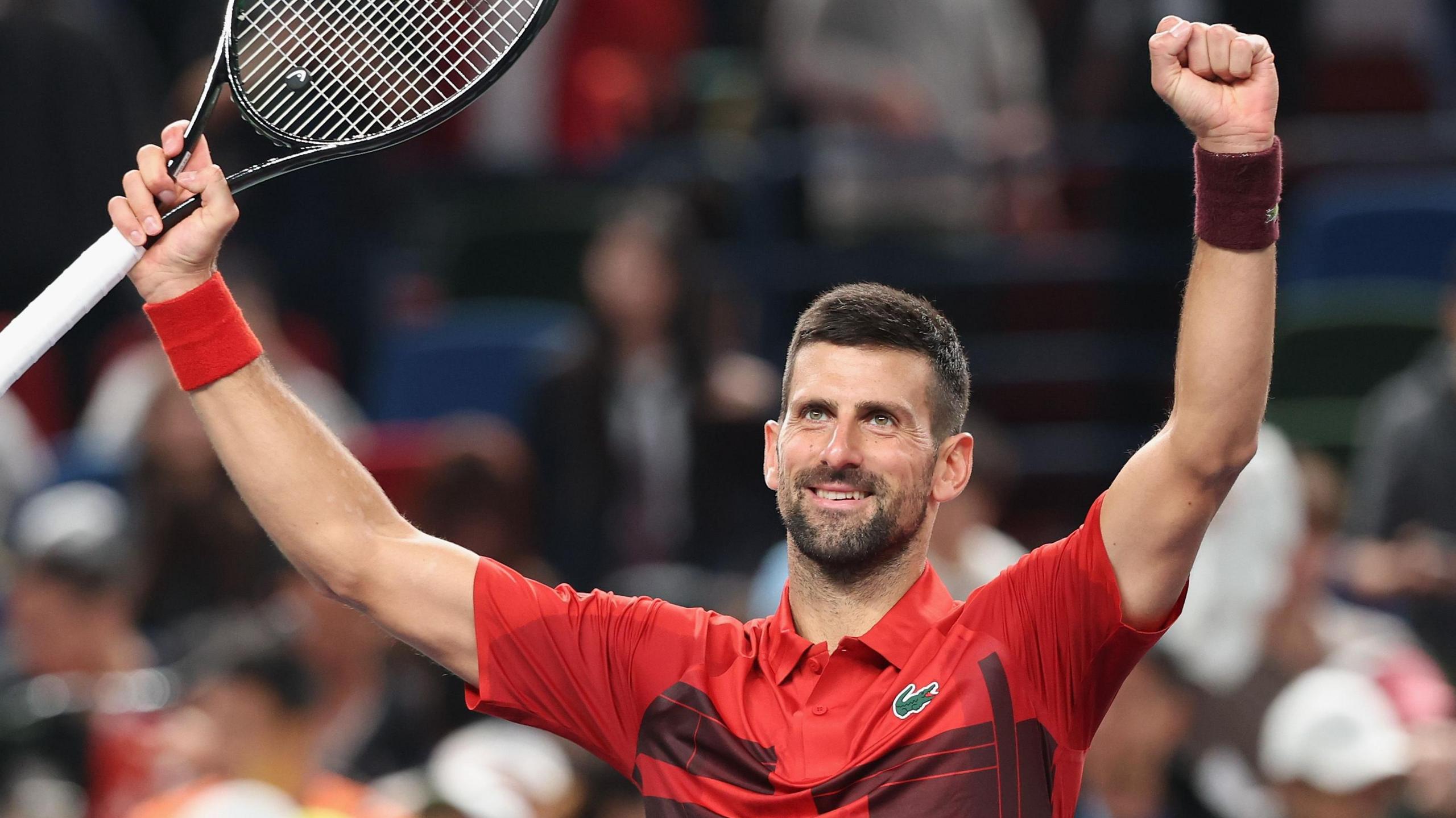 Novak Djokovic Overcomes Injury and Adversity to Reach Shanghai Masters Quarter-Finals
