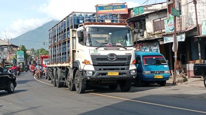 Sidak KDM Ungkap Truk AQUA Overload: Ancaman Nyata bagi Jalan dan APBN