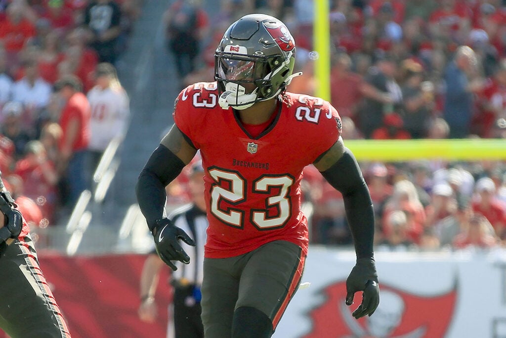 Tykee Smith’s Crucial Fumble Recovery Seals Buccaneers’ Thrilling Victory Over Seahawks
