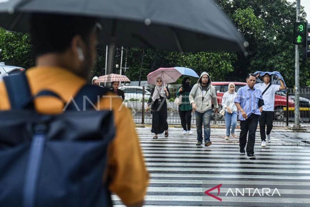Jakarta Diprediksi Diguyur Hujan Ringan Hingga Sedang Sepanjang Sabtu, Waspadai Perubahan Cuaca