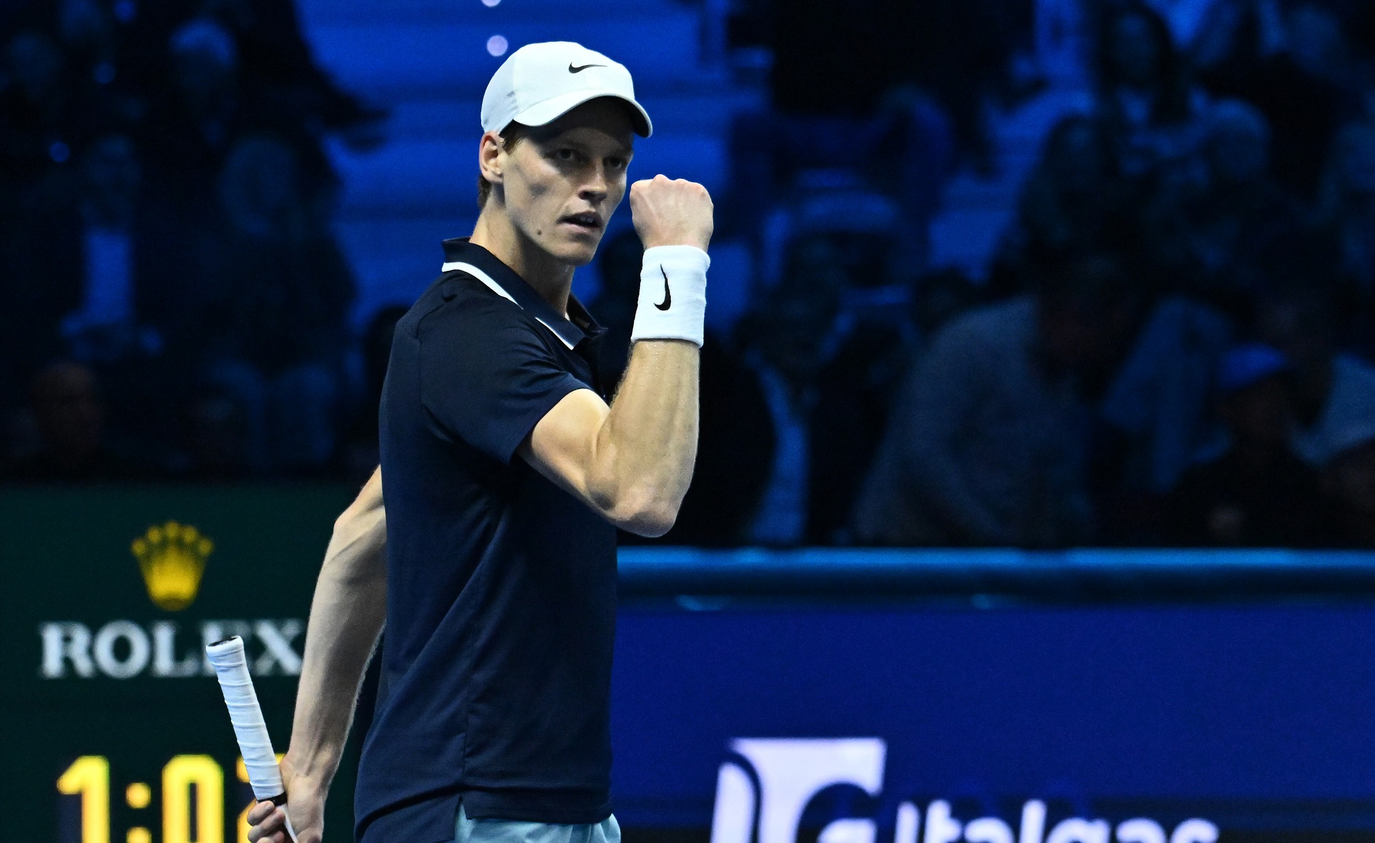 Jannik Sinner Dominates ATP Finals, Maintains Perfect Record Against Ben Shelton