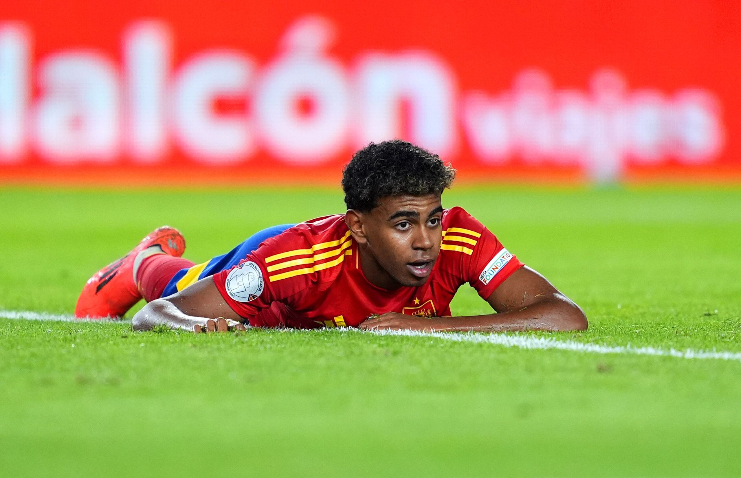 Lamine Yamal: Antara Cedera, Perselisihan Barcelona-Spanyol, dan Taruhan Politik Sepak Bola