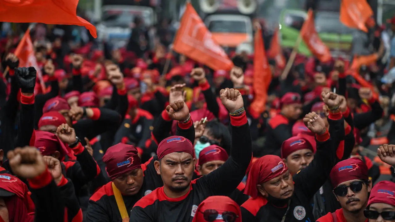 Penundaan Pengumuman Kenaikan Upah Minimum 2026: Menyongsong Kebijakan Baru Pasca Putusan MK