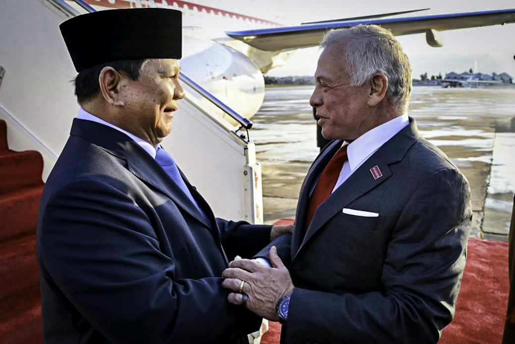 Presiden Prabowo Sambut Hangat Raja Abdullah II Yordania di Indonesia: Momen Erat Persahabatan Dua Negara