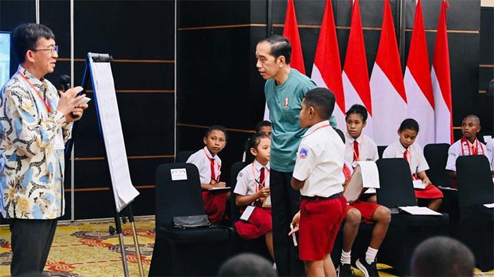 Wapres Gibran Uji Kemampuan Numerasi Siswa SD di Papua Lewat Metode GASING, Tekankan 8 Kompetensi Abad 21 dan Pengawalan Dana Otsus