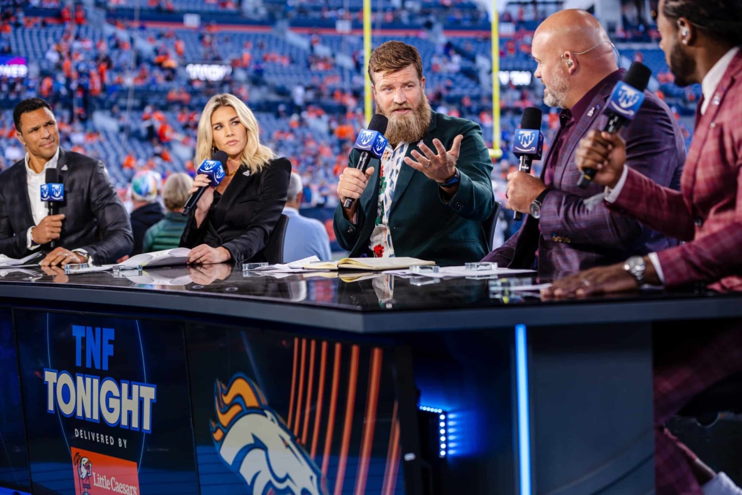 Who’s Calling the Black Friday Bears vs. Eagles Game on Amazon Prime Video?