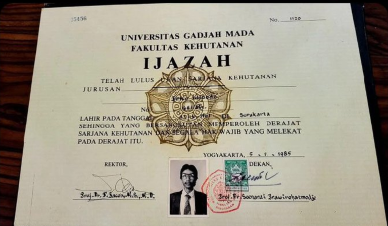 AI UGM LISA Menghilang Pasca Jawab Soal Ijazah Jokowi, Ahmad Khozinudin: Teknologi Tidak Akan Pernah Bohong, Ungkap Kebenaran Berbasis Data