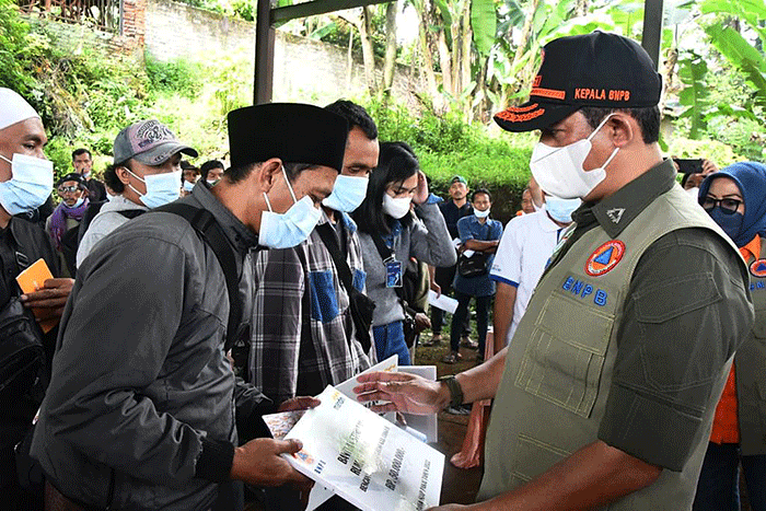 BNPB Tegaskan Aksi Warga Sibolga Ambil Makanan di Minimarket Bukan Penjarahan, Klarifikasi Isu Lambannya Penyaluran Bantuan Bencana