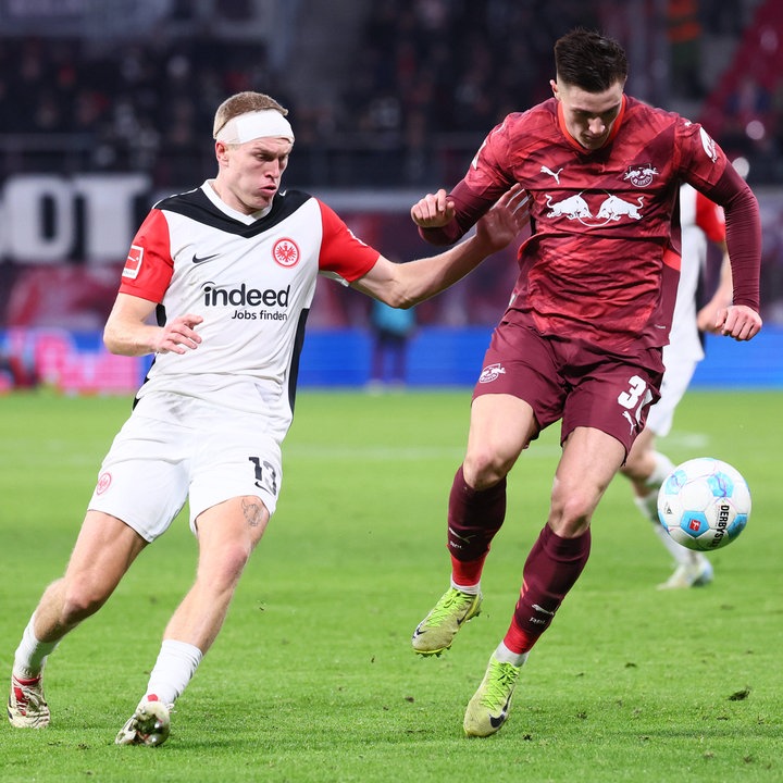 Eintracht Frankfurt Hadapi Tantangan Berat di Leipzig: Percaya Diri "Dada Membusung" Meski Suasana Kurang Kondusif