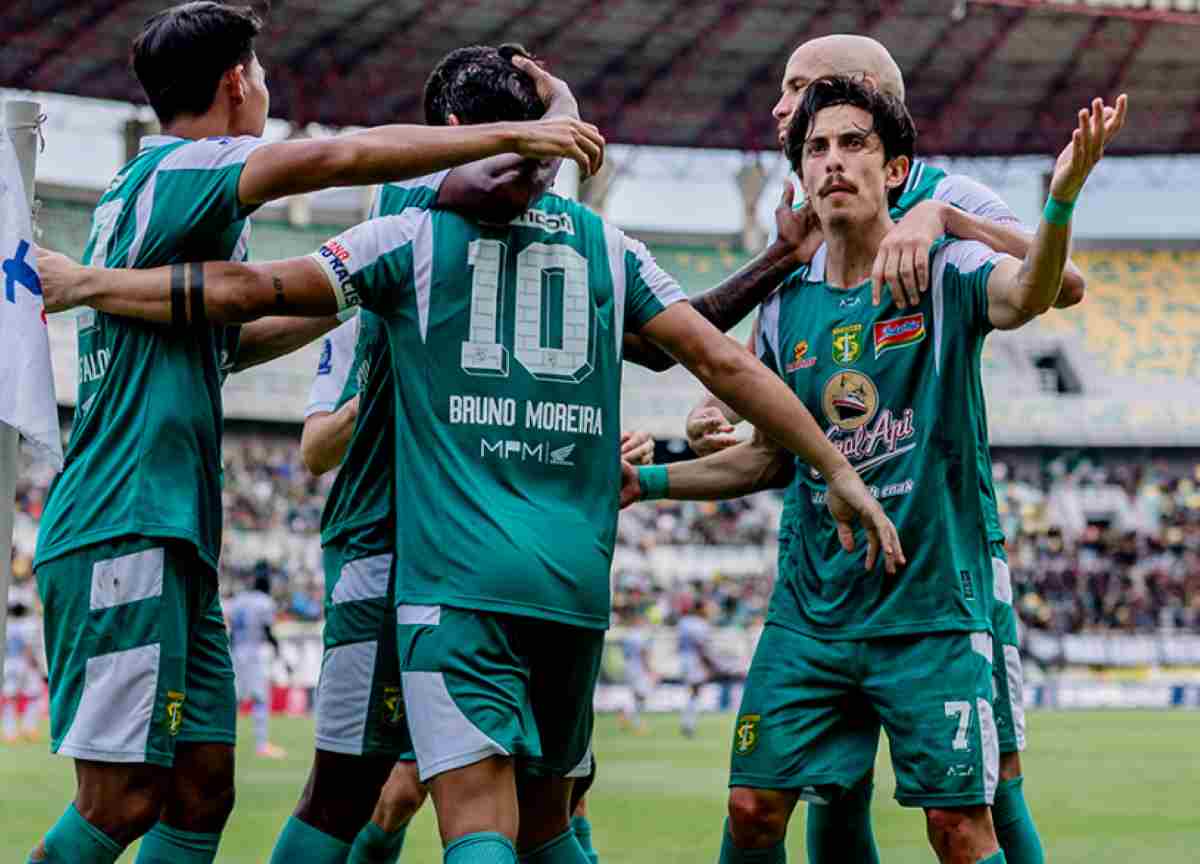 Persebaya Surabaya Ngamuk 4-0, Persijap Jepara Makin Terpuruk di Zona Merah