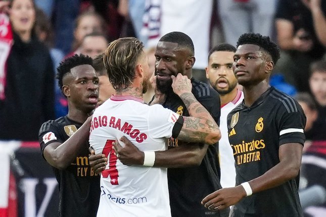 Real Madrid Krisis Pemain, Ramos Kembali Isyaratkan Siap Balik Kandang: Sebuah Analisis Mendalam dan Opsi Masa Depan