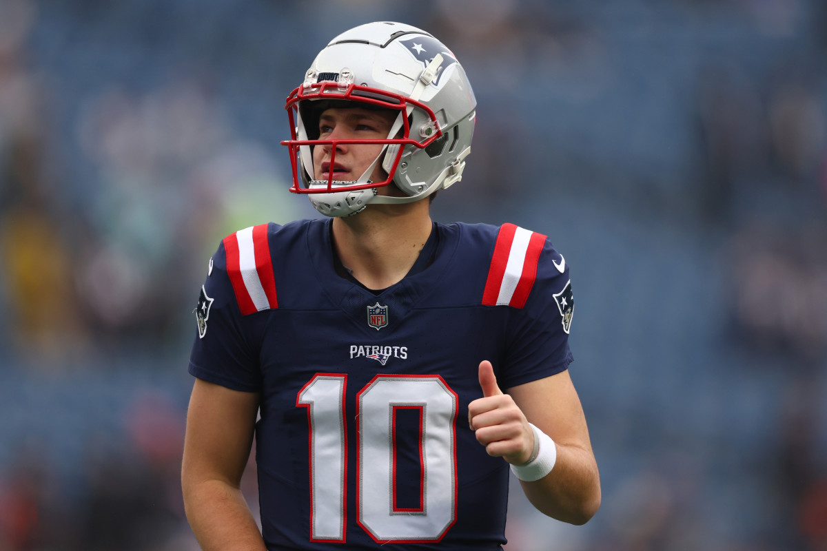 Drake Maye dan Patriots Menghadapi Ujian Berat Pertahanan Texans di Babak Playoff Divisional
