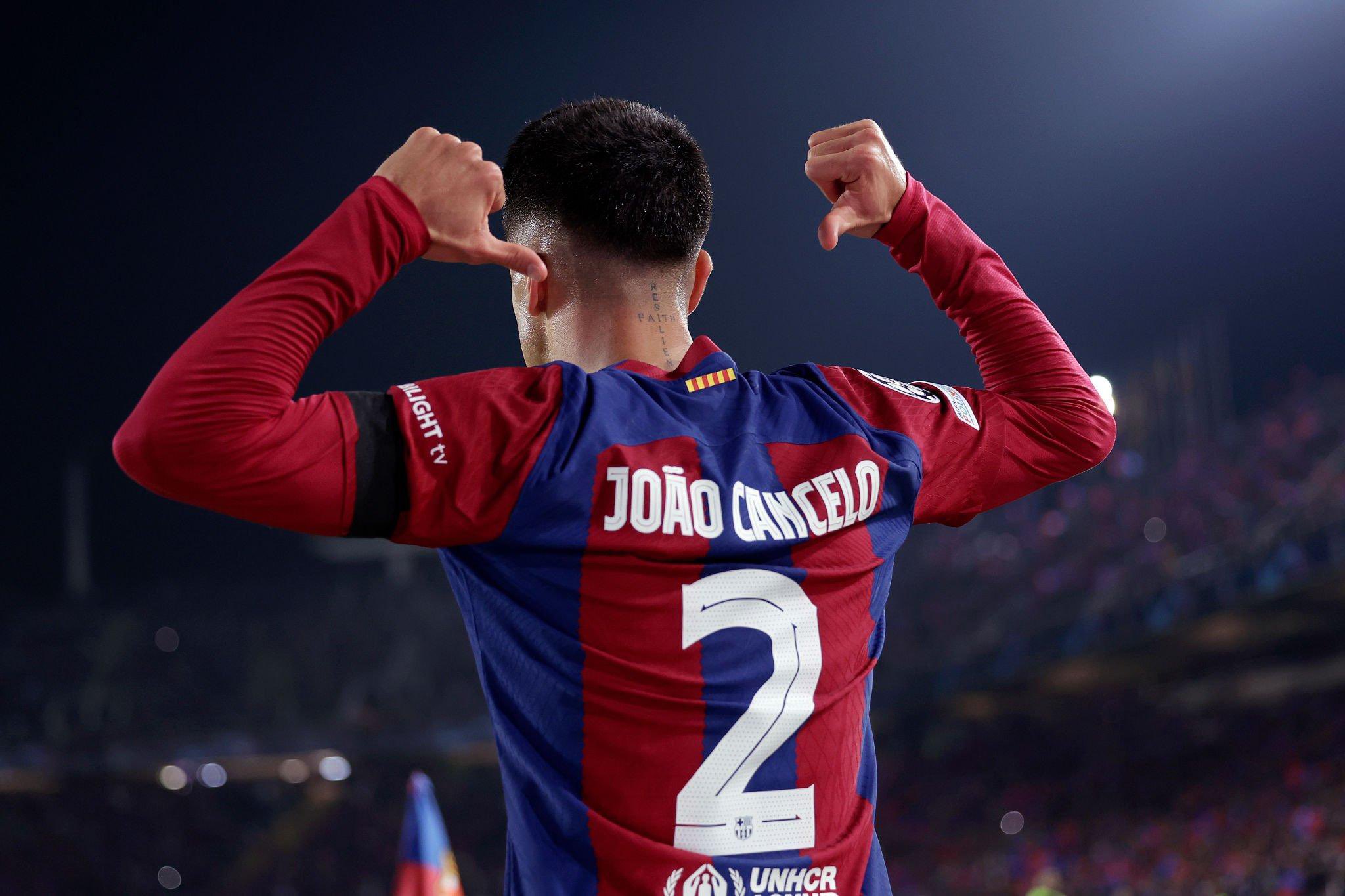 Masuk Akal atau Nekat? Tiga Alasan Mengapa Barcelona Boyong Pulang Joao Cancelo