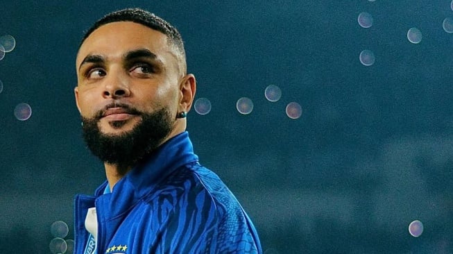 Layvin Kurzawa Terpukau Masjid Raya Al Jabbar: "Salah Satu yang Terindah di Dunia"