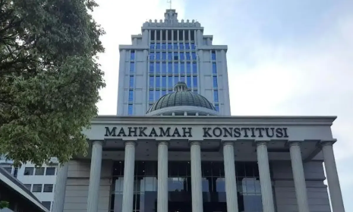 MKD Percepat Pengisian Kekosongan Hakim Konstitusi: Innosentius Batal, Adies Kadir Mengambil Alih