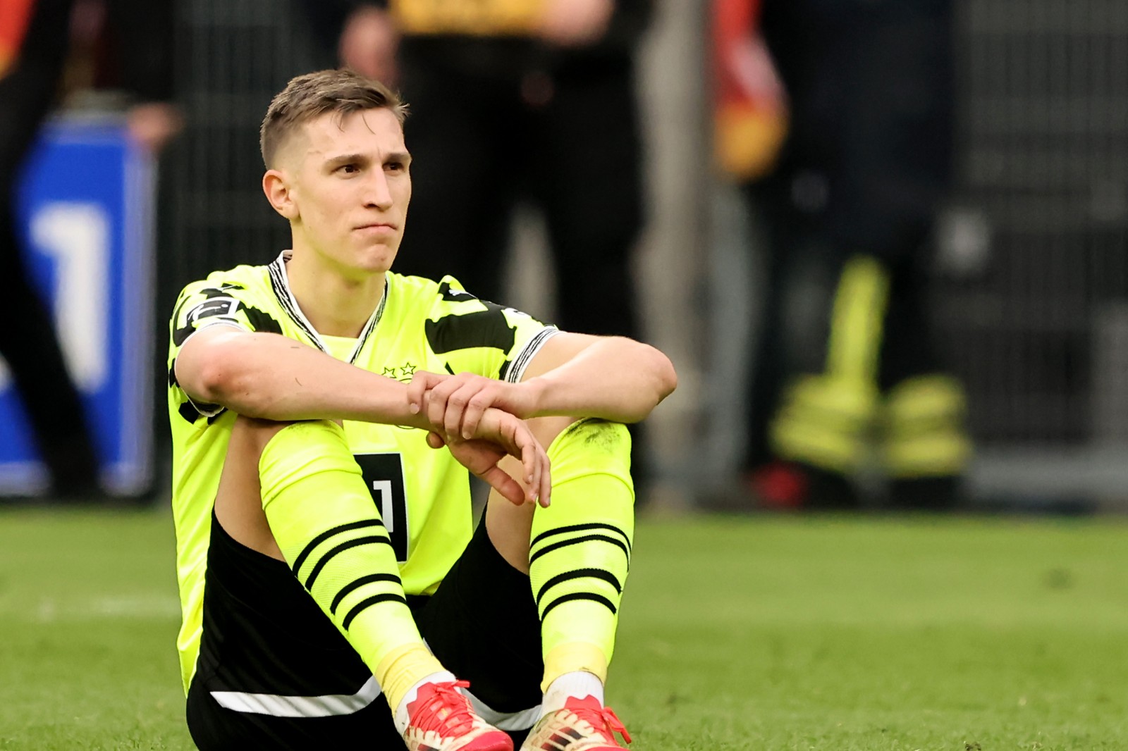 Statistik Mengejutkan: Kehilangan Nico Schlotterbeck Justru Menguntungkan BVB?