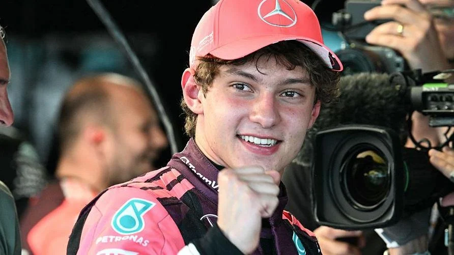 Andrea Kimi Antonelli Pecahkan Rekor Pole Sitter Termuda dan Raih Kemenangan Pertama di GP China 2026