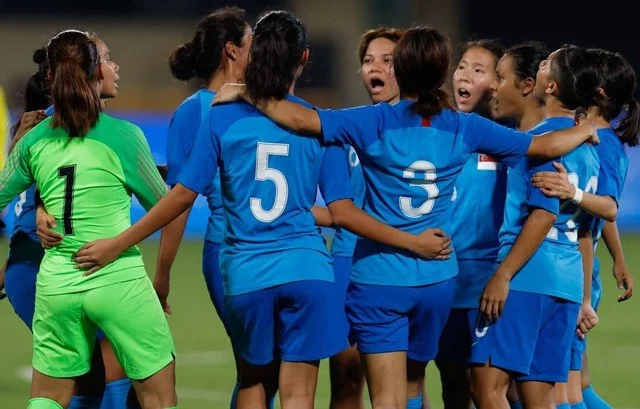 Beragam Gelombang Penurunan: Dari Sepak Bola Wanita AS hingga OnePlus, Apa yang Sebenarnya Terjadi?