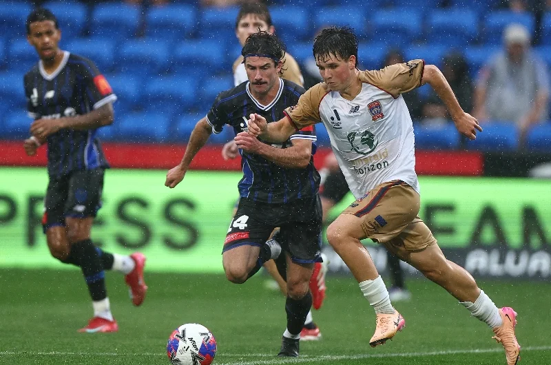 Derby Antara Benua: Newcastle Jets Tantang Auckland FC dalam Laga Penentuan!