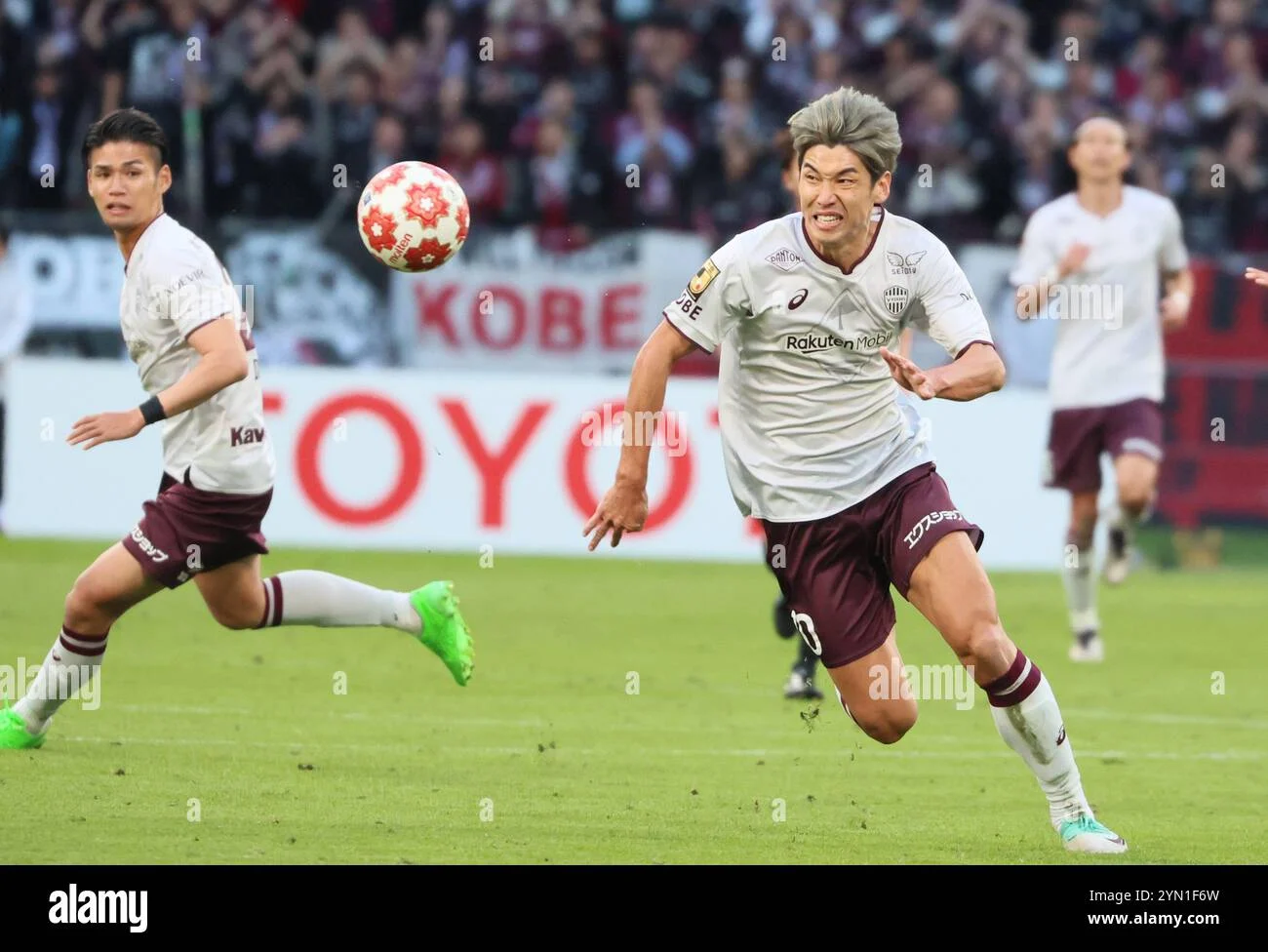 Drama Menegangkan Vissel Kobe vs Gamba Osaka: Siapa yang Akan Menguasai Puncak J-League 2026?