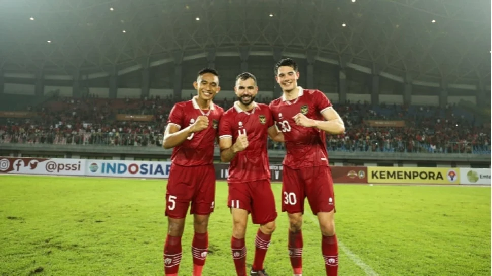 Elkan Baggott Kembali ke Timnas: Rizky Ridho Siap “Mencuri Ilmu” dan John Herdman Tuding Sebagai Bintang Masa Depan