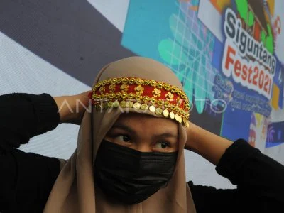 Gandik, Aksesori Kepala Ikonik Ramadan Run yang Bikin Geger Budayawan
