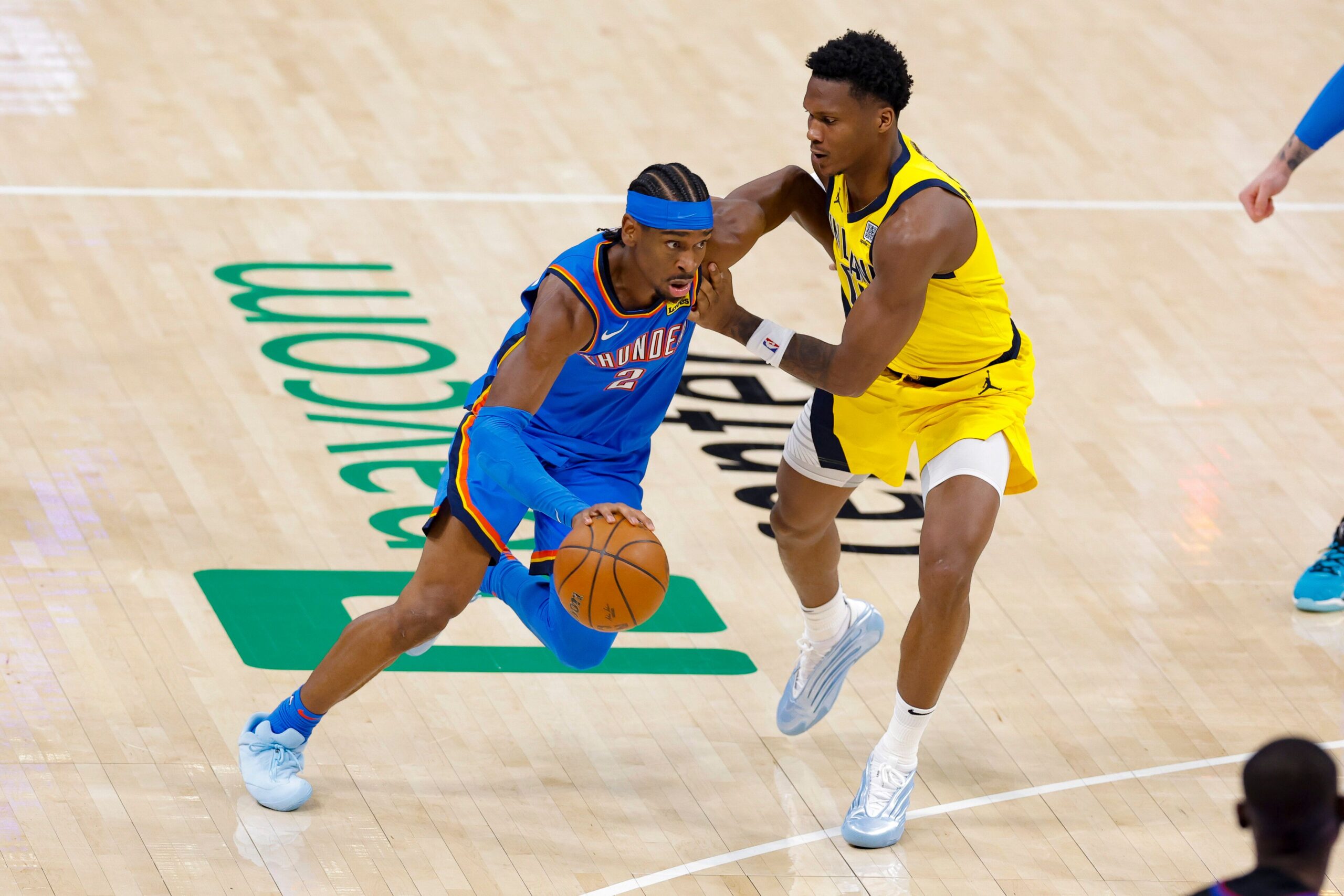 Gilgeous-Alexander’s Historic Night: Tying Chamberlain, Hitting Clutch Threes, and Joining LeBron in Elite Company