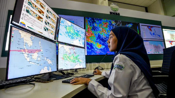 H-1 Lebaran: BMKG Prediksi Hujan Sore di Jabodetabek, Langit Cerah di Jabar, dan Operasi Modifikasi Cuaca Menjaga Ibadah