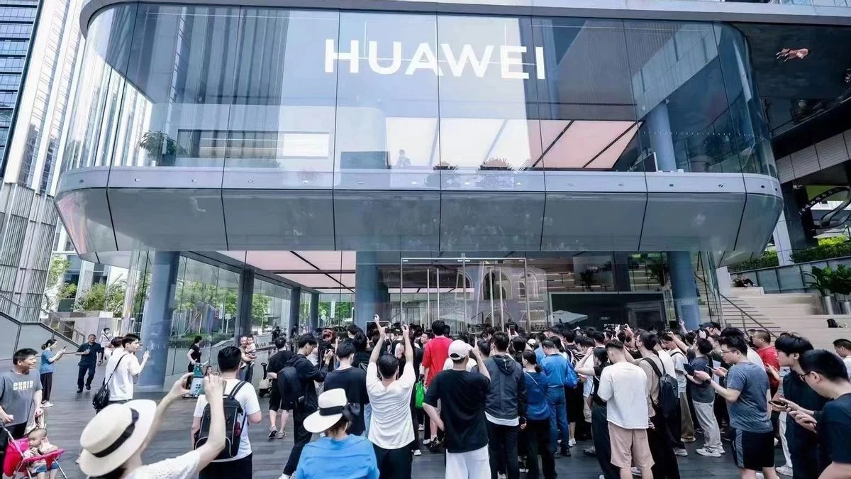 Huawei Luncurkan Chip AI Revolusioner, Diminati ByteDance & Alibaba, dan Sambut Era Energi Terbarukan di Summit Global Installer ke-6