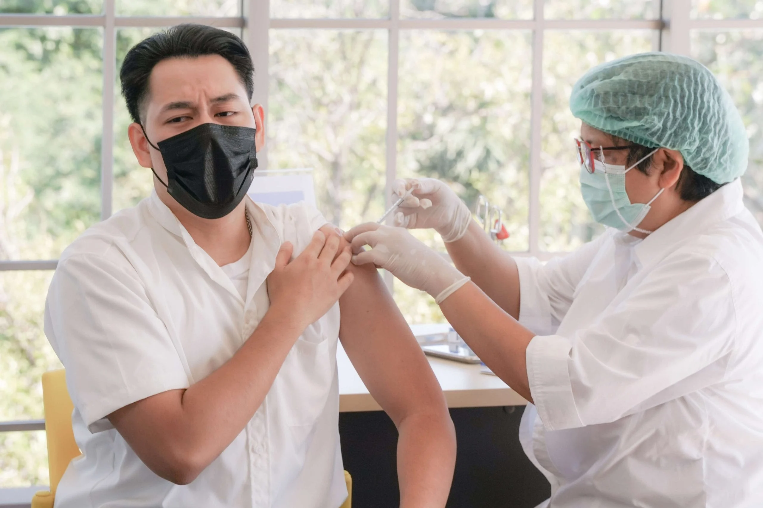 Krisis Meningitis di Kent: 34 Kasus, Dua Kematian, Lebih dari 8.000 Vaksin Diberikan