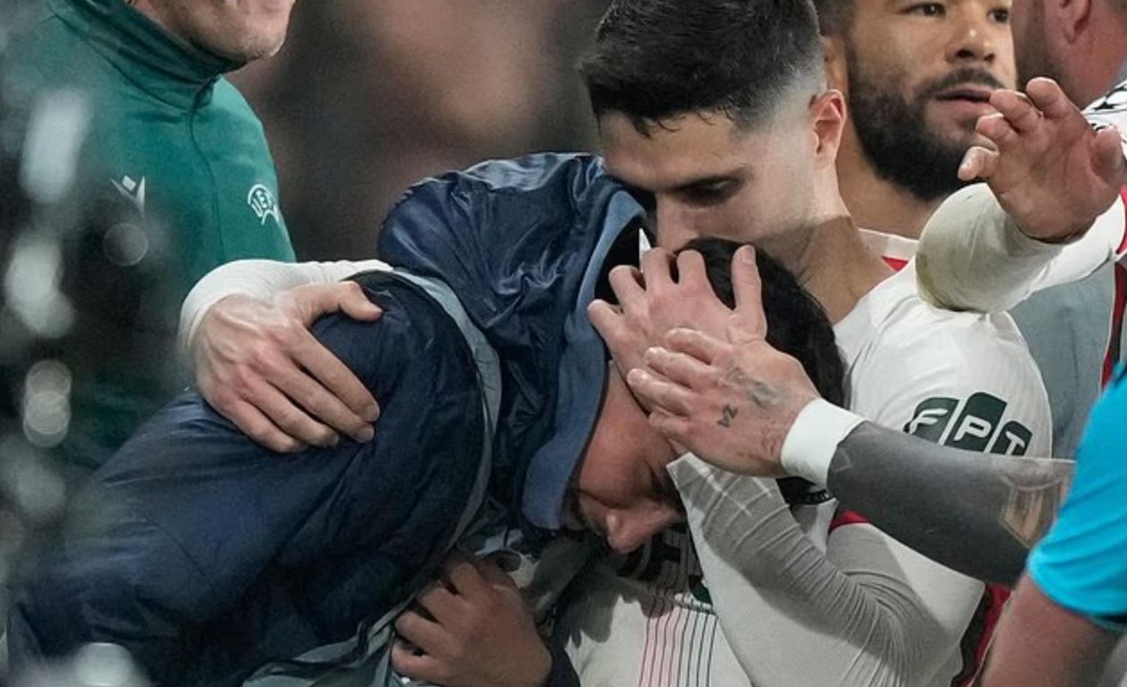 Pedro Neto Terancam Sanksi UEFA Akibat Insiden Dorong Ballboy dalam Kekalahan Chelsea dari PSG